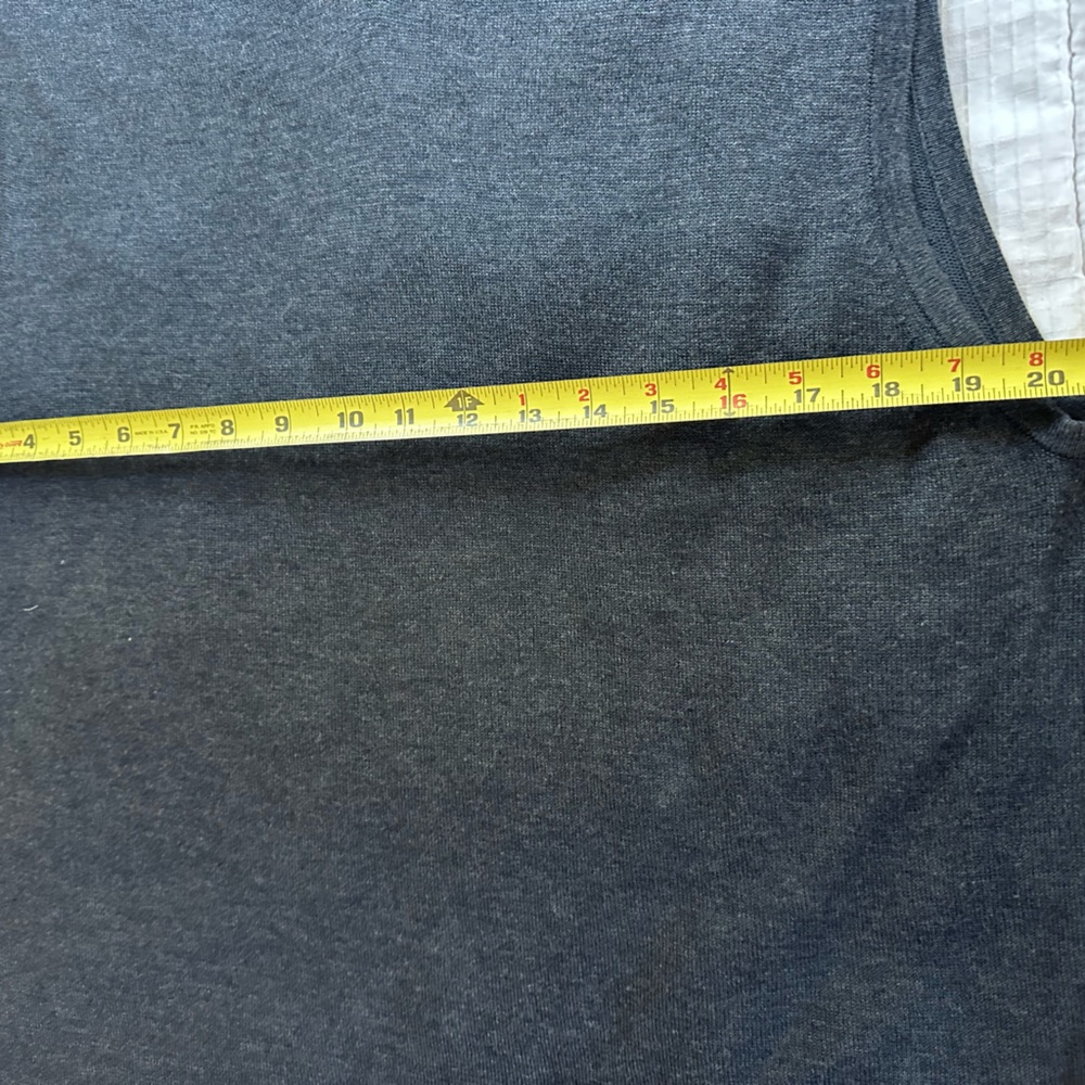 Banana Republic sleeveless pull over vest - Picture 2 of 6